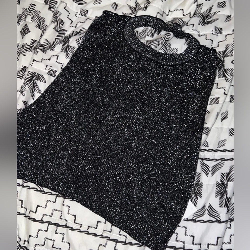 These tank tops are either from Shein, American eagle, or local Plato’s Closet!